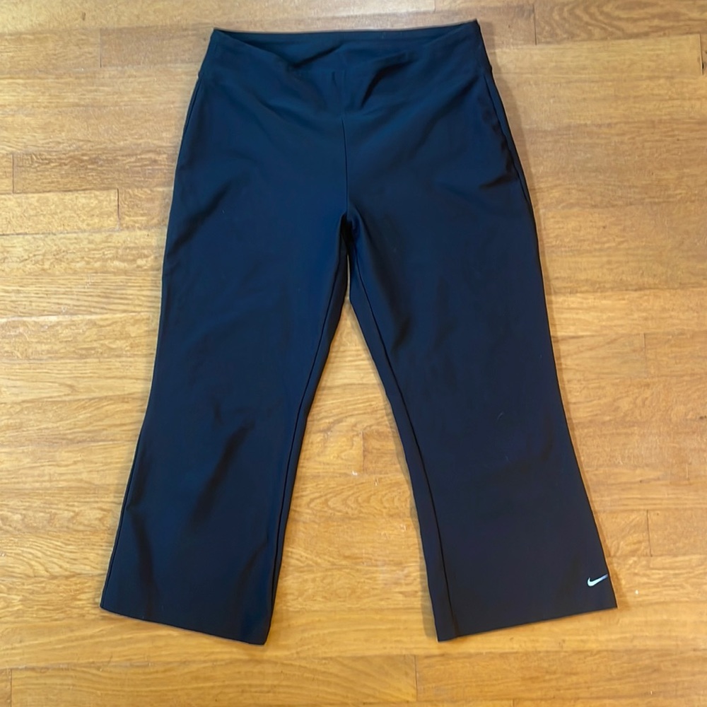 Nike dri-fit capri pants